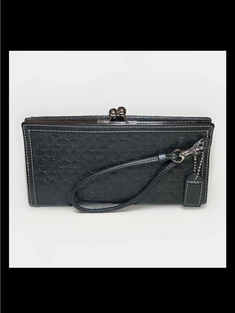 Coach Black Kisslock Wristlet/Clutch Embossed Leather, VINTAGE 2004 Style:#40034